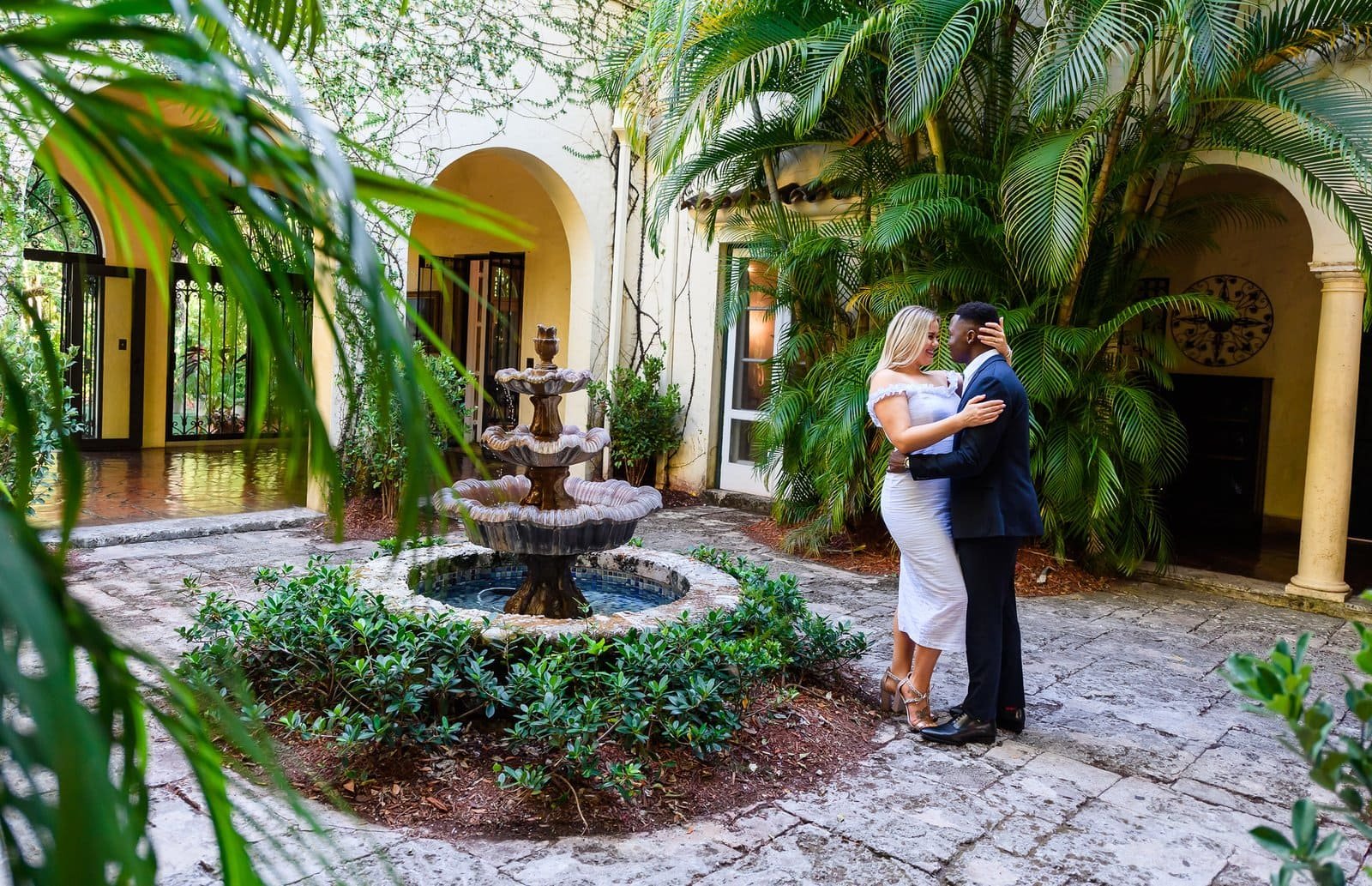 Engagement gallery cover — Villa Woodbine by Bells & Whistles Photography